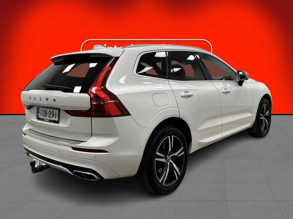 VOLVO XC60 2018