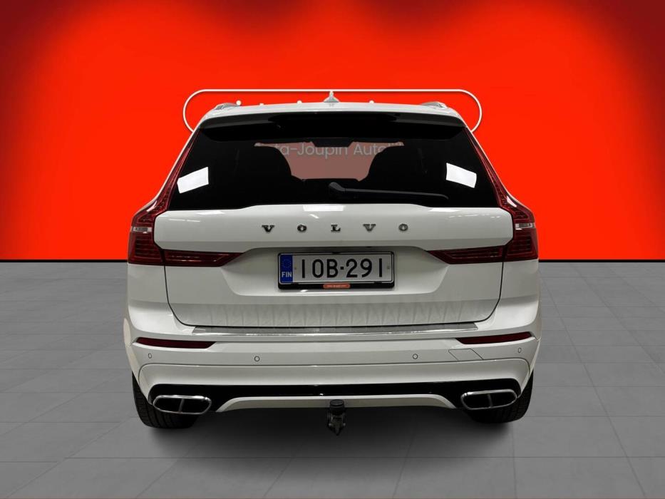 VOLVO XC60 2018