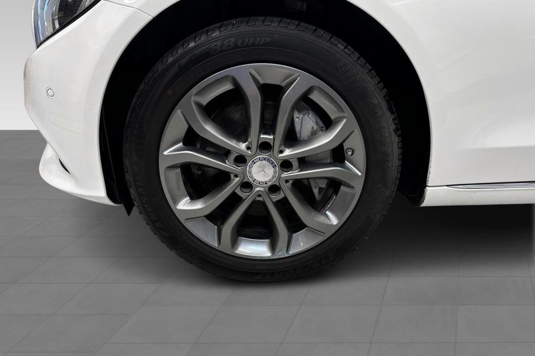 MERCEDES-BENZ C 2015