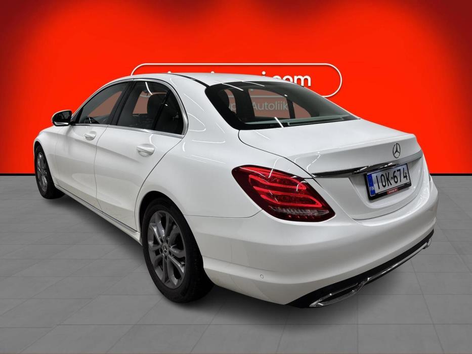 MERCEDES-BENZ C 2015