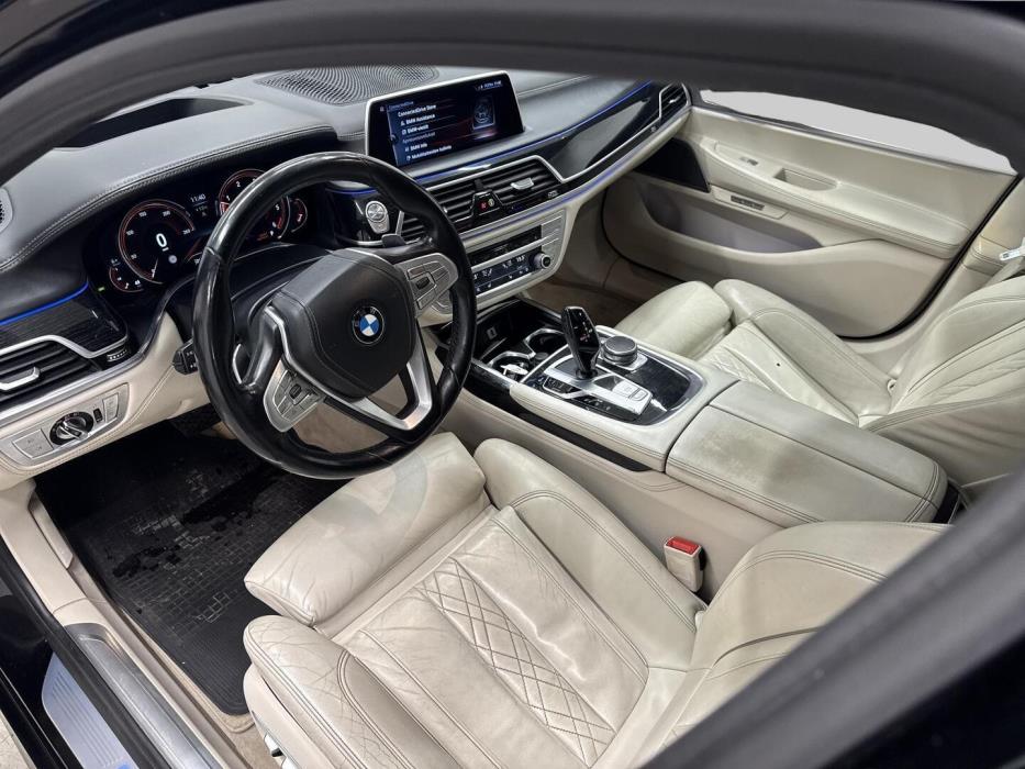 BMW 730 2015