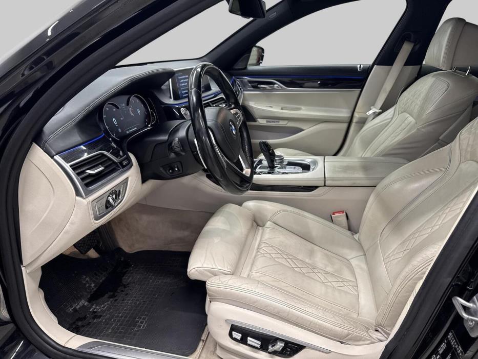 BMW 730 2015