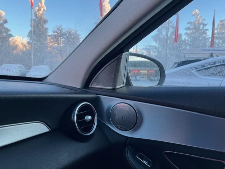 MERCEDES-BENZ C 2016