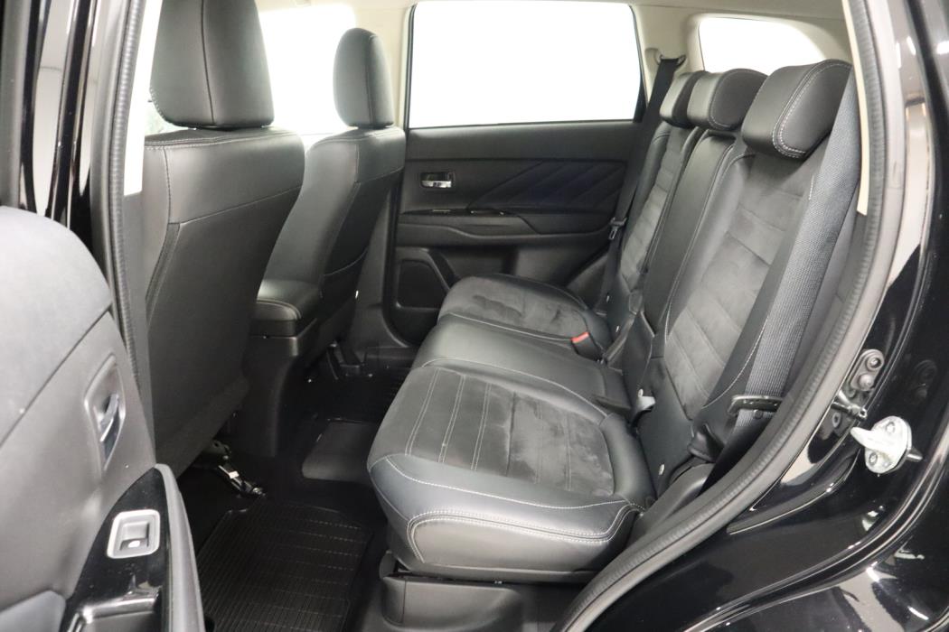 MITSUBISHI OUTLANDER PHEV 2018