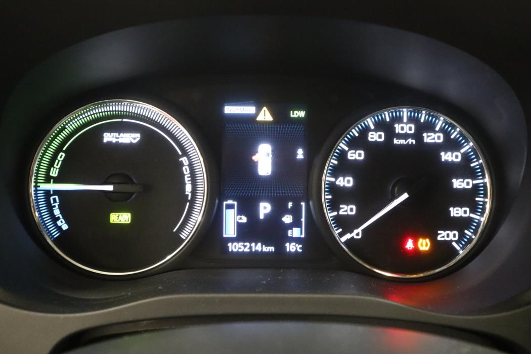 MITSUBISHI OUTLANDER PHEV 2018