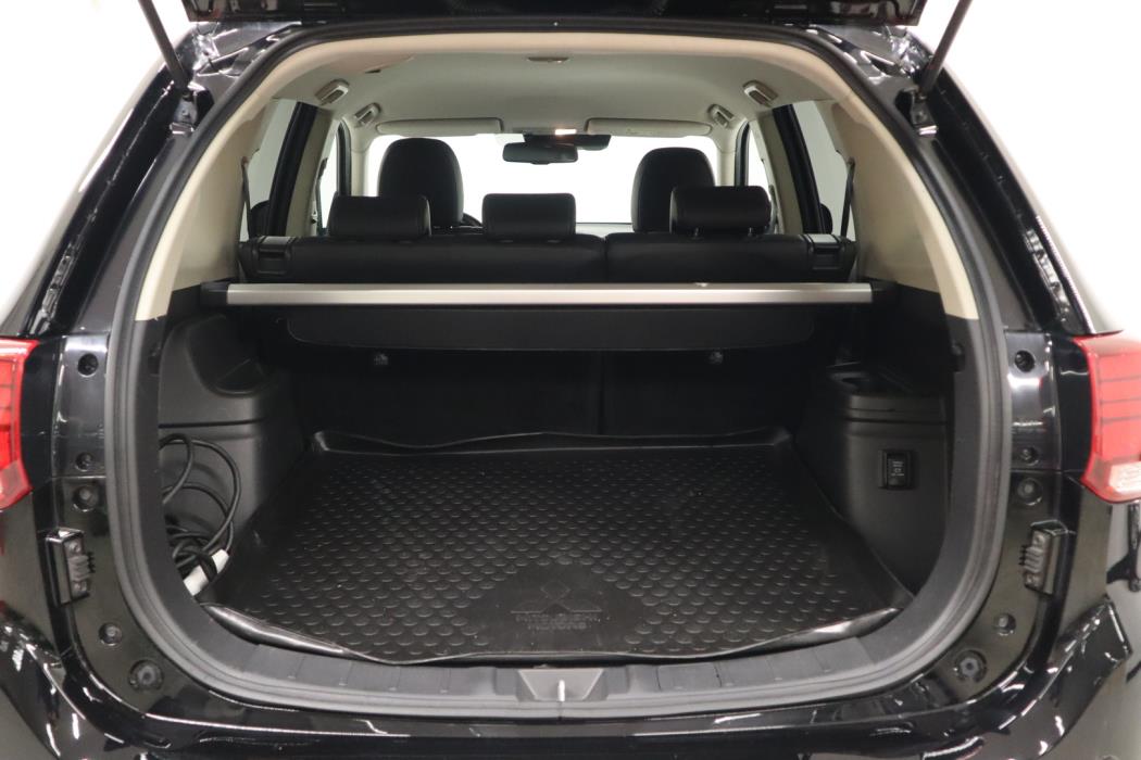 MITSUBISHI OUTLANDER PHEV 2018