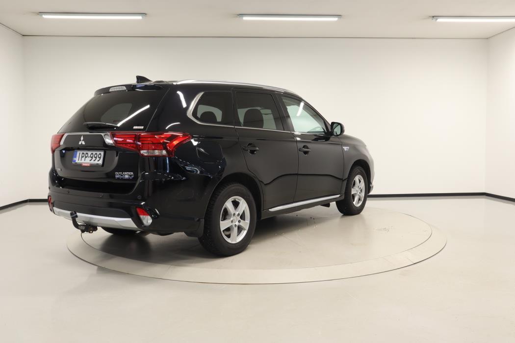 MITSUBISHI OUTLANDER PHEV 2018