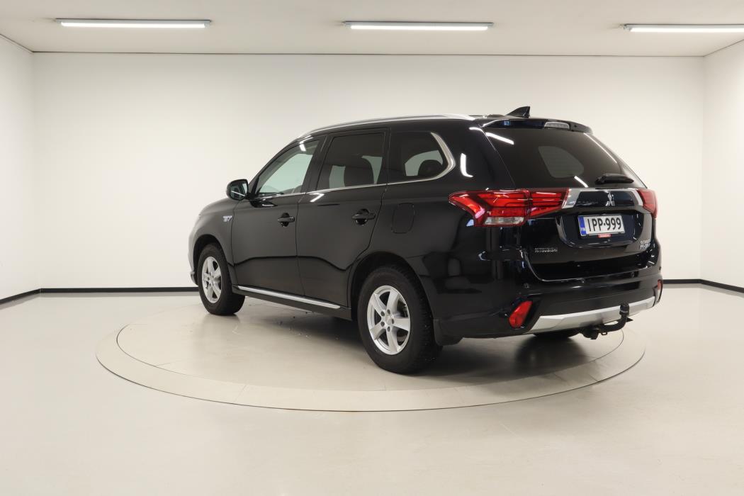 MITSUBISHI OUTLANDER PHEV 2018