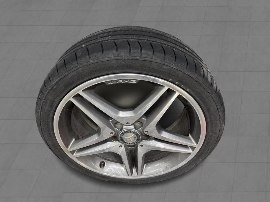 MERCEDES-BENZ A 2015