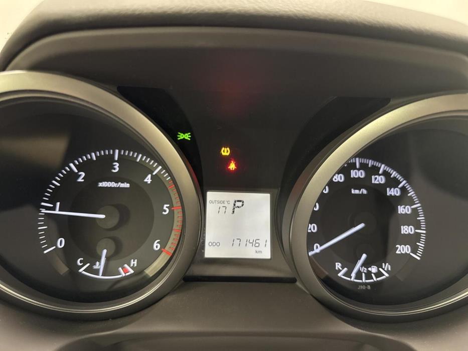 TOYOTA Land Cruiser 2013