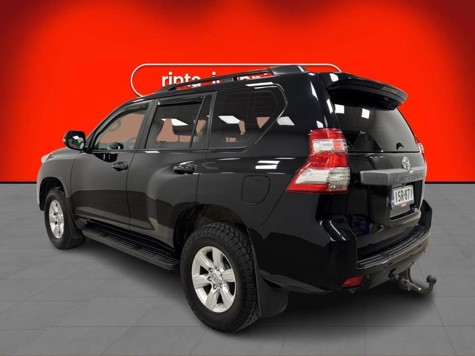 TOYOTA Land Cruiser 2013