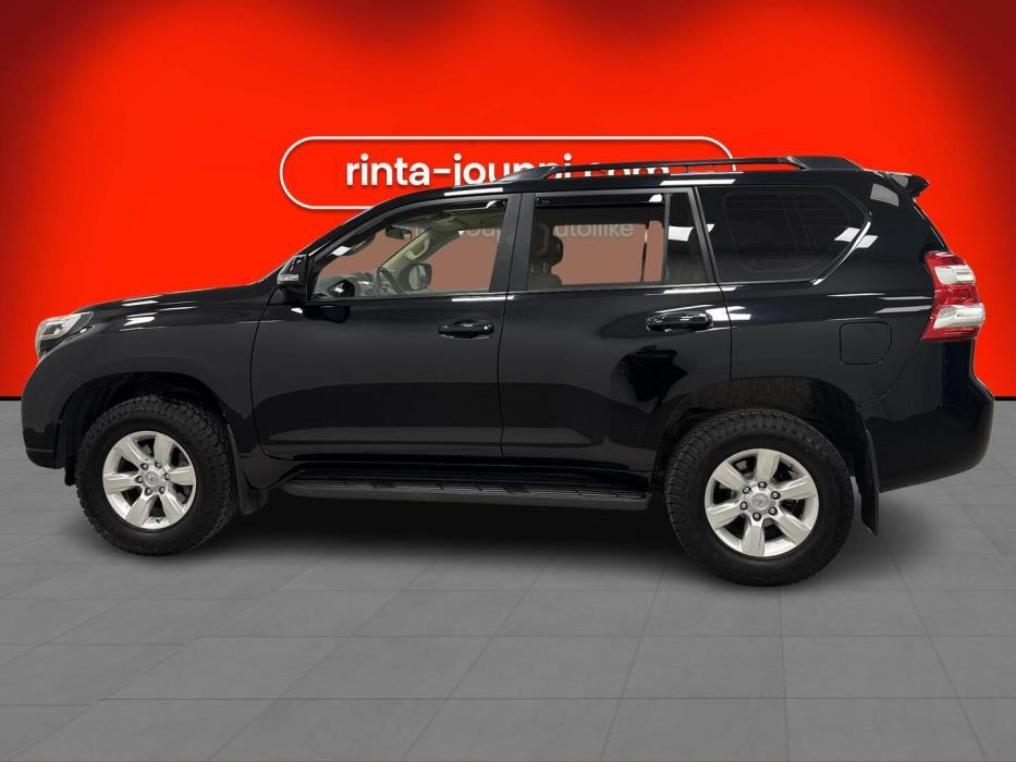 TOYOTA Land Cruiser 2013