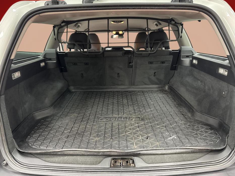 VOLVO XC70 2012