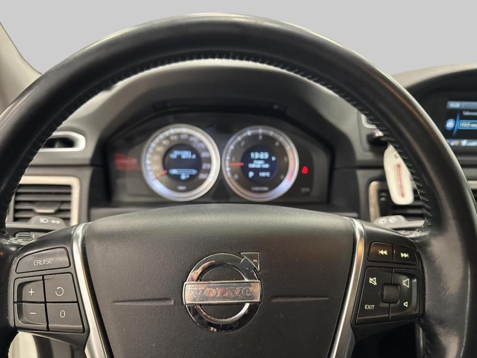 VOLVO XC70 2012