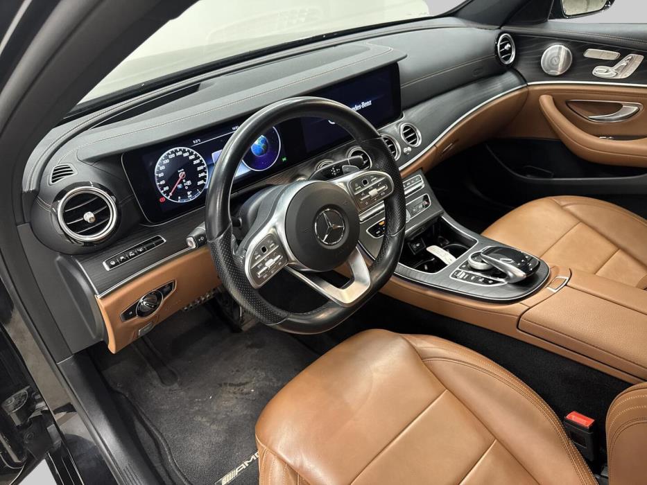MERCEDES-BENZ E 2020