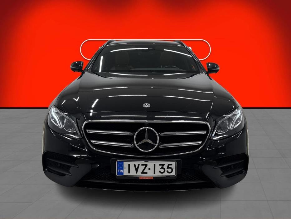 MERCEDES-BENZ E 2020