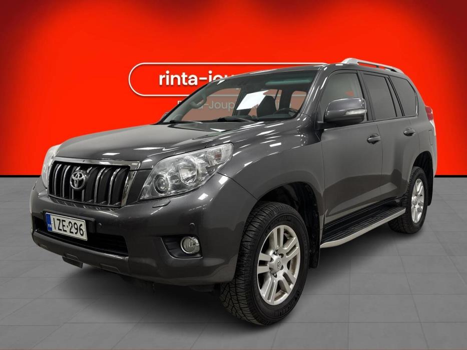 TOYOTA Land Cruiser 2013