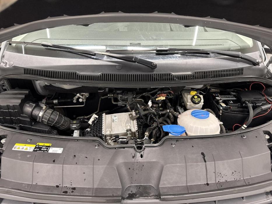 VOLKSWAGEN Transporter 2021