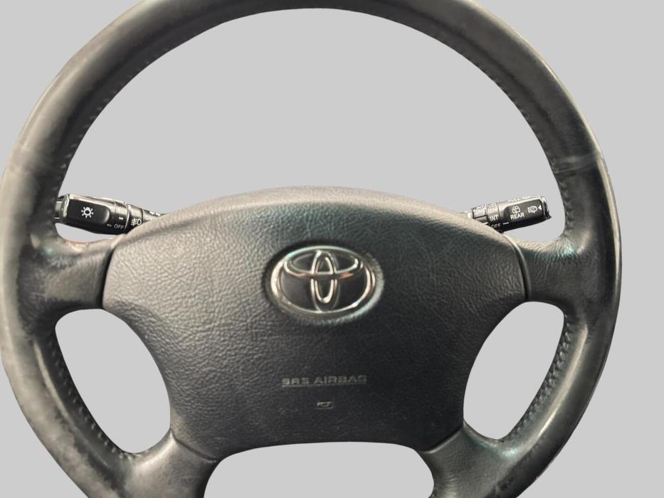 TOYOTA Land Cruiser 2004