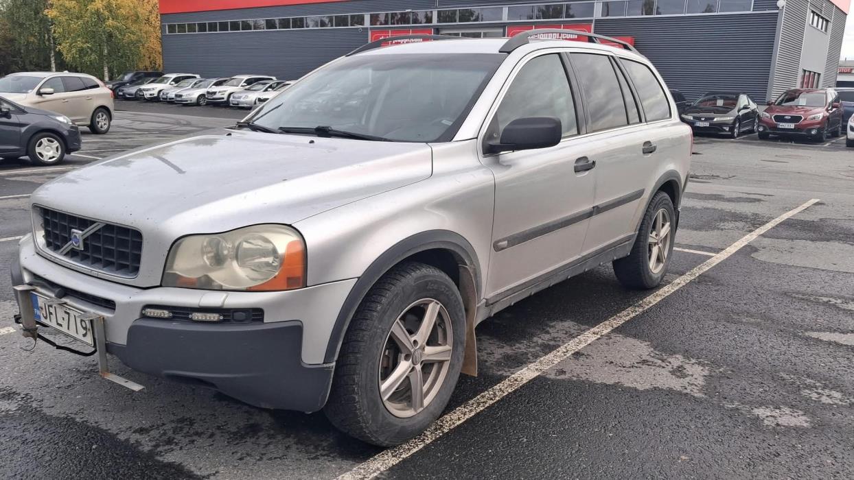 VOLVO XC90 2004