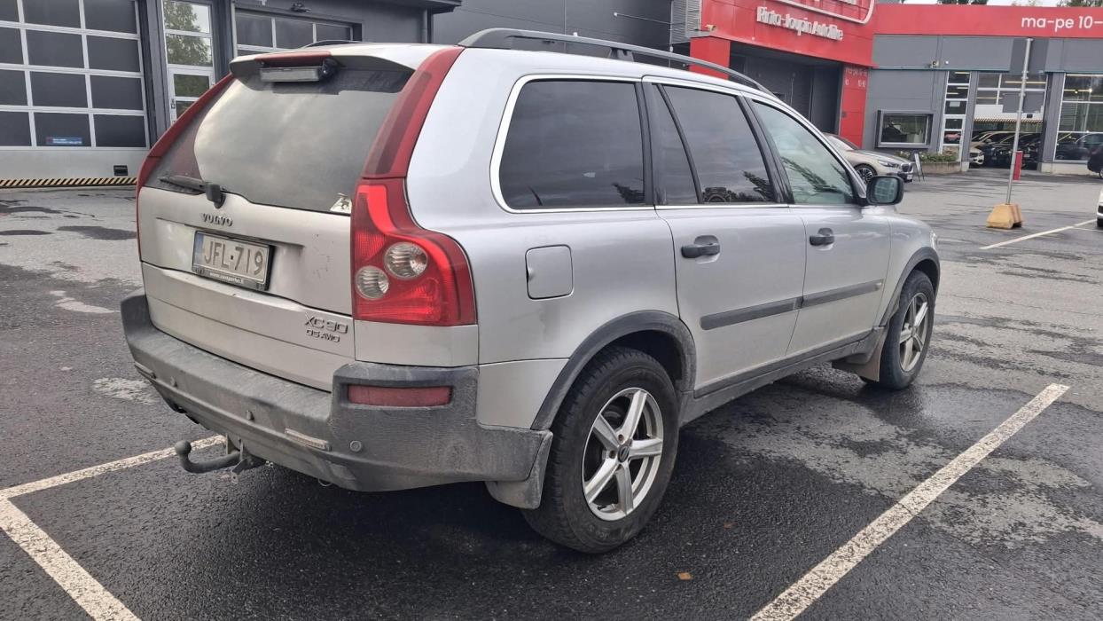 VOLVO XC90 2004