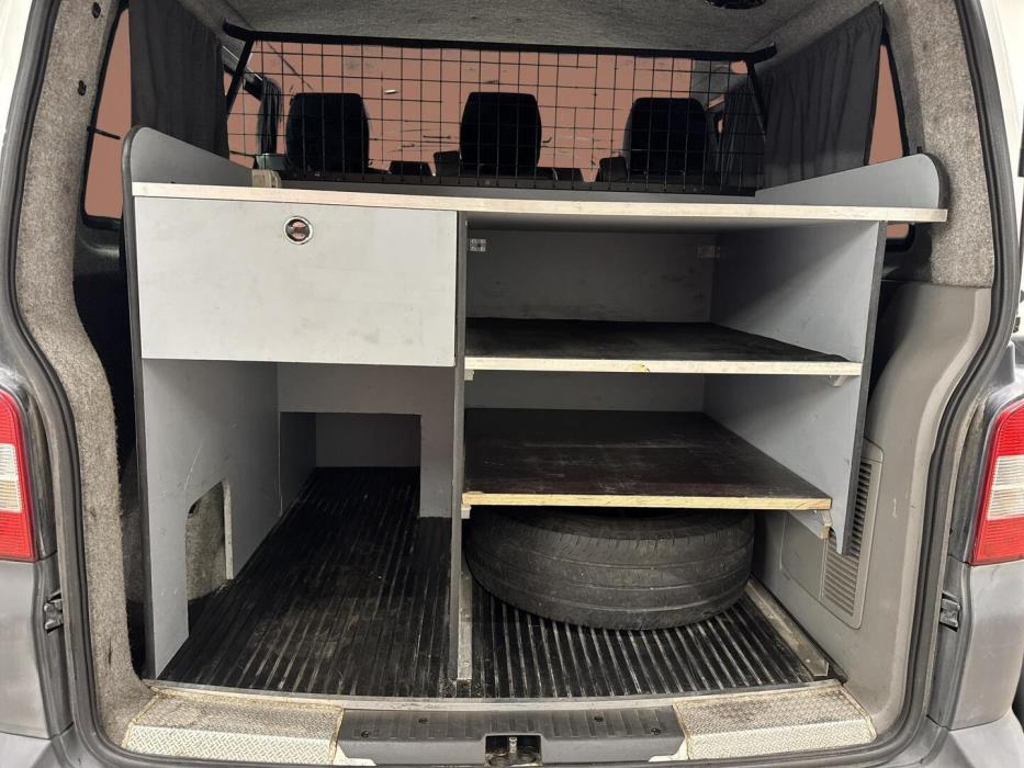 VOLKSWAGEN Transporter 2011