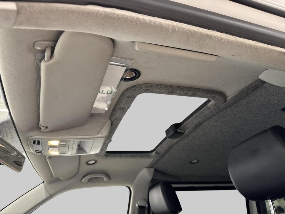 VOLKSWAGEN Transporter 2011