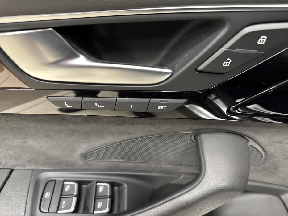 AUDI A8 2013