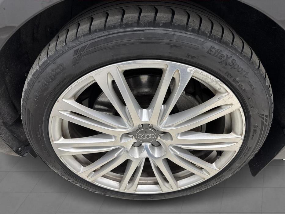AUDI A8 2013