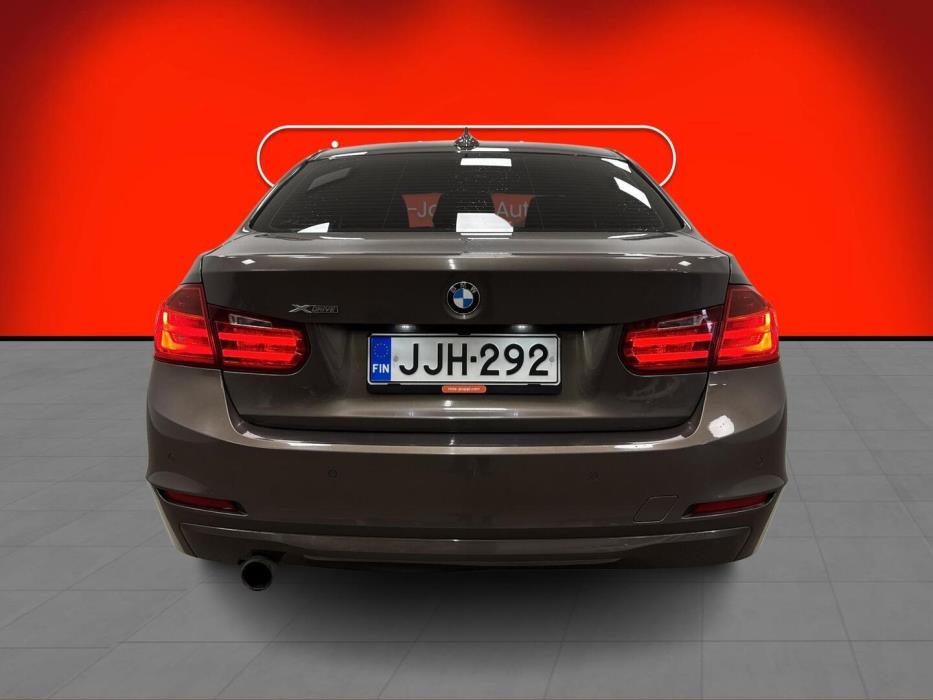 BMW 320 2014