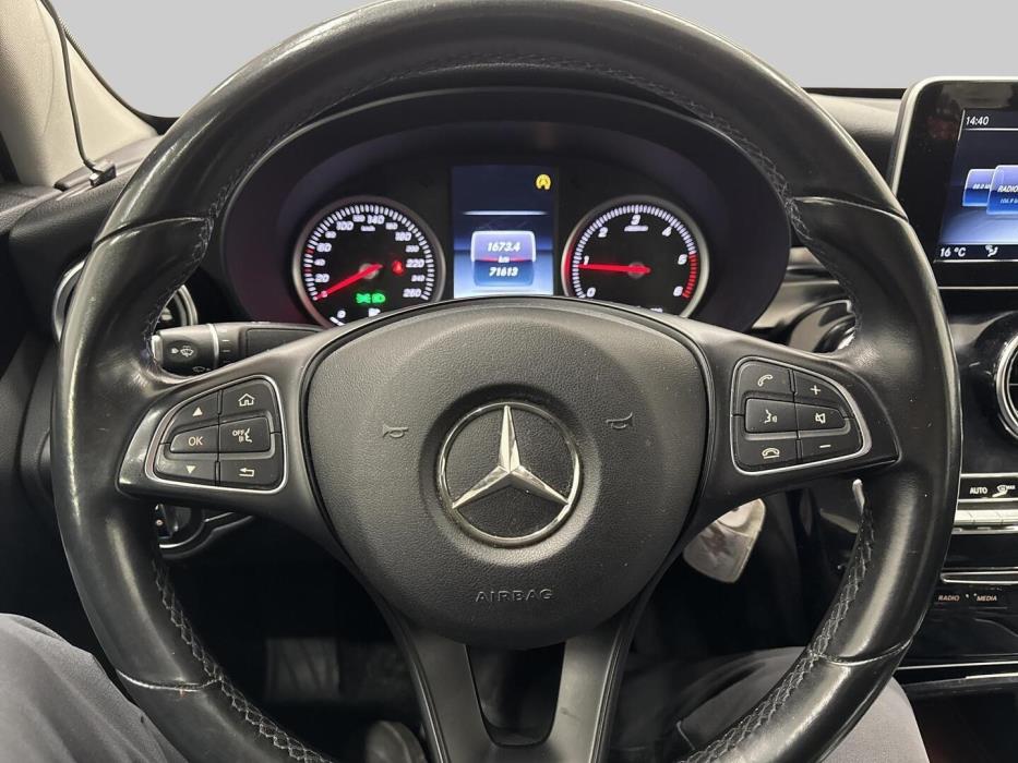 MERCEDES-BENZ C 2016
