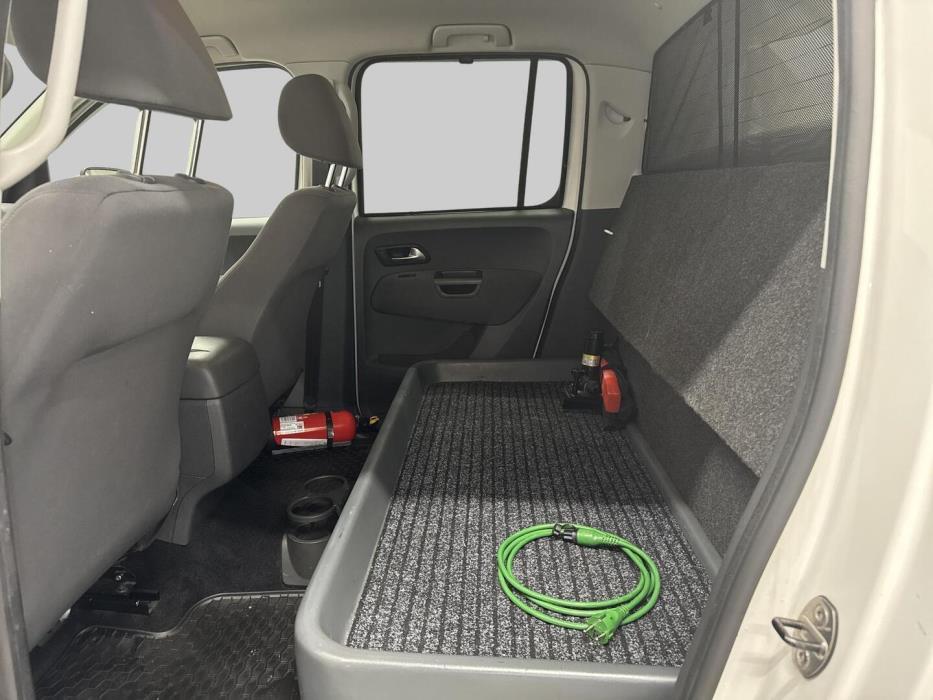 VOLKSWAGEN Amarok 2015