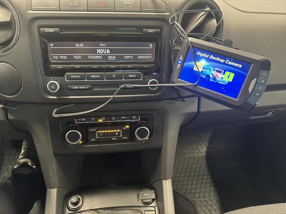 VOLKSWAGEN Amarok 2015