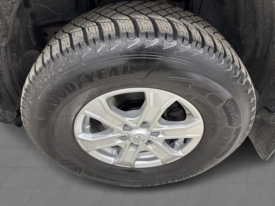 NISSAN Navara 2016