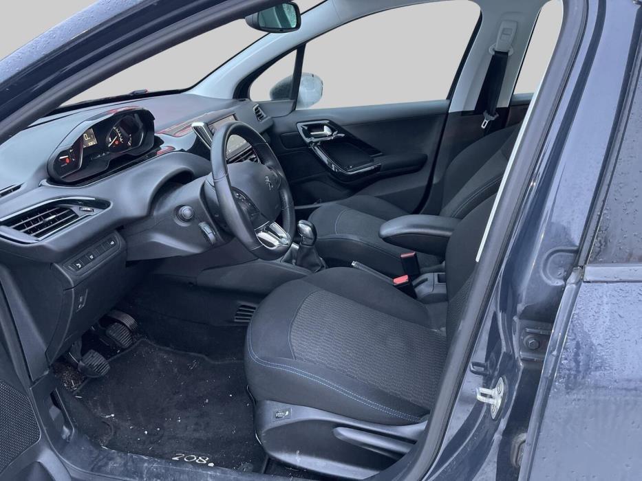 PEUGEOT 208 2019