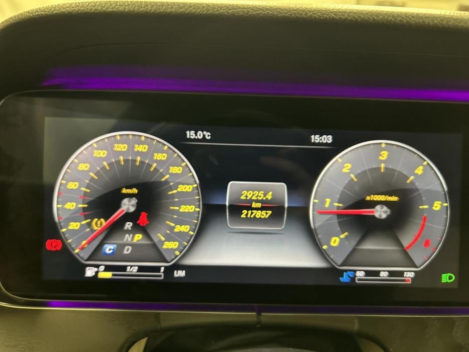 MERCEDES-BENZ E 2019