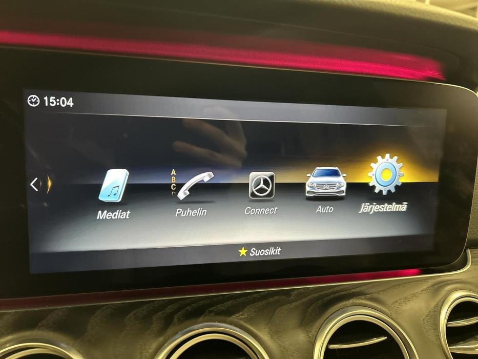 MERCEDES-BENZ E 2019
