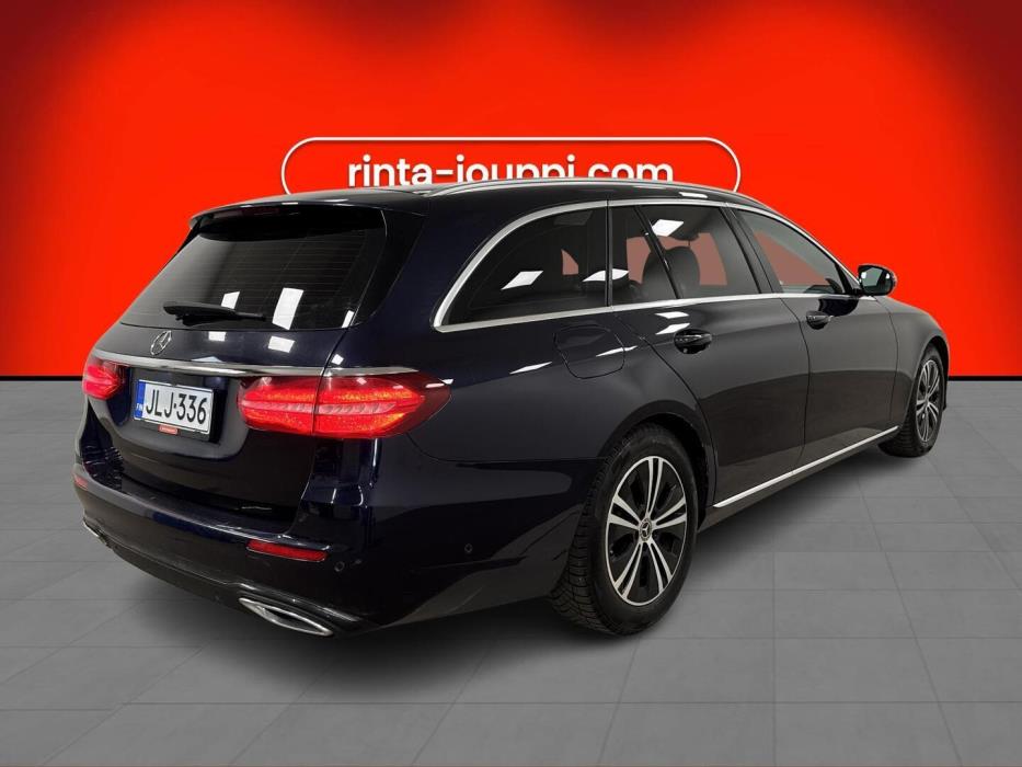 MERCEDES-BENZ E 2019