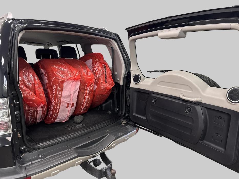 MITSUBISHI Pajero 2009
