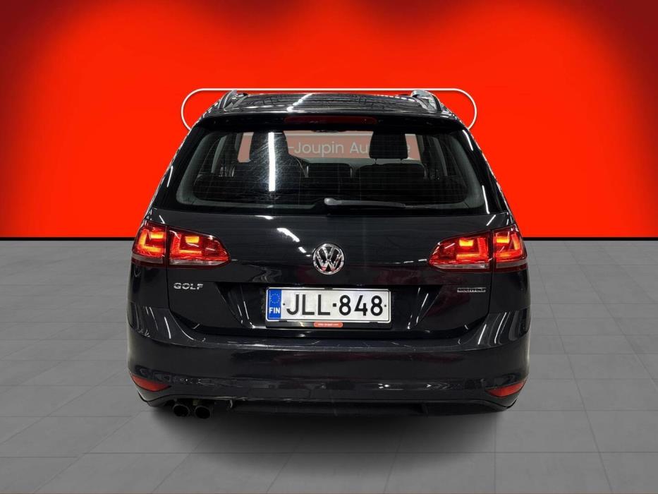 VOLKSWAGEN Golf 2015