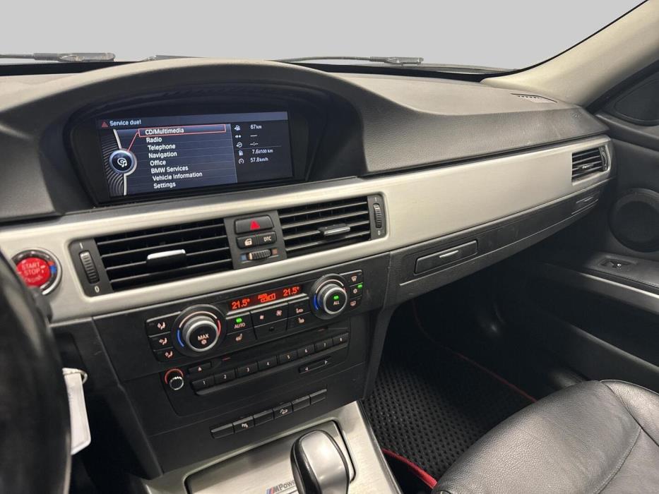 BMW 320 2010
