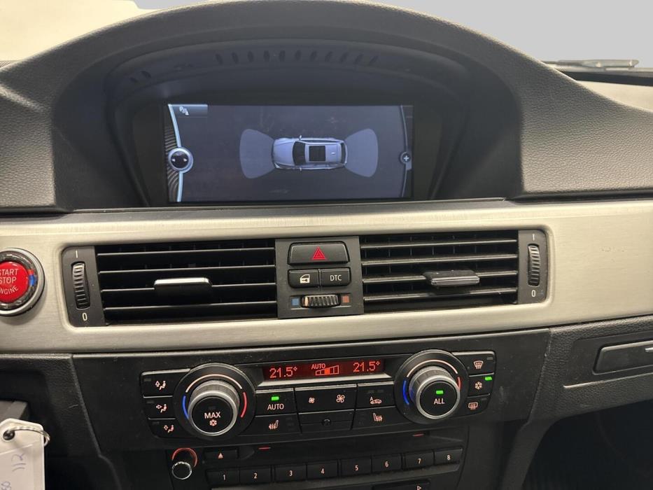 BMW 320 2010