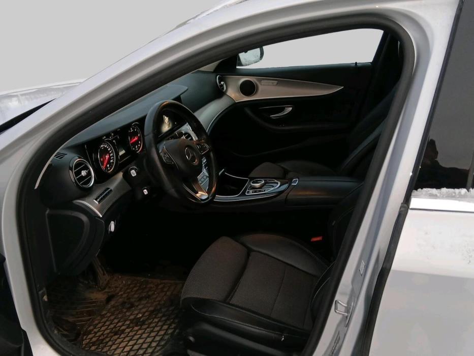 MERCEDES-BENZ E 2017