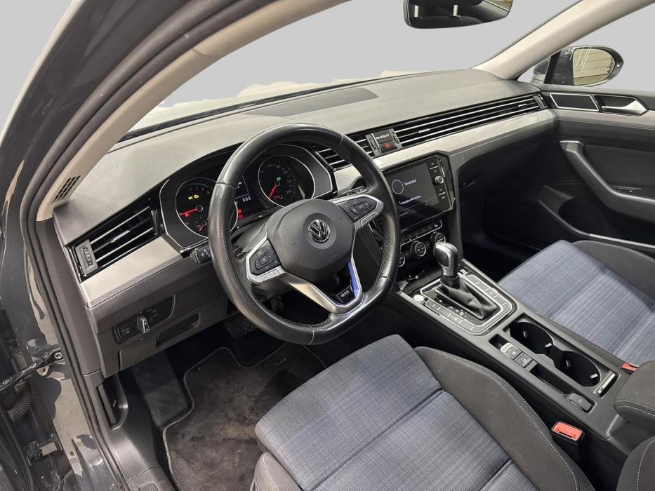 VOLKSWAGEN Passat 2020
