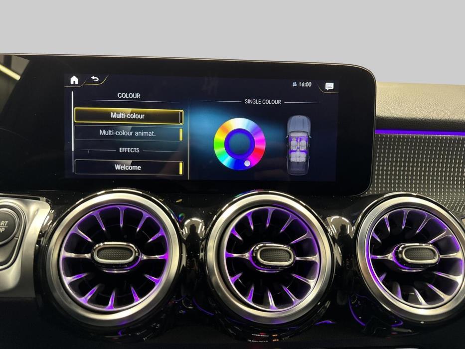 MERCEDES-BENZ EQB 2023