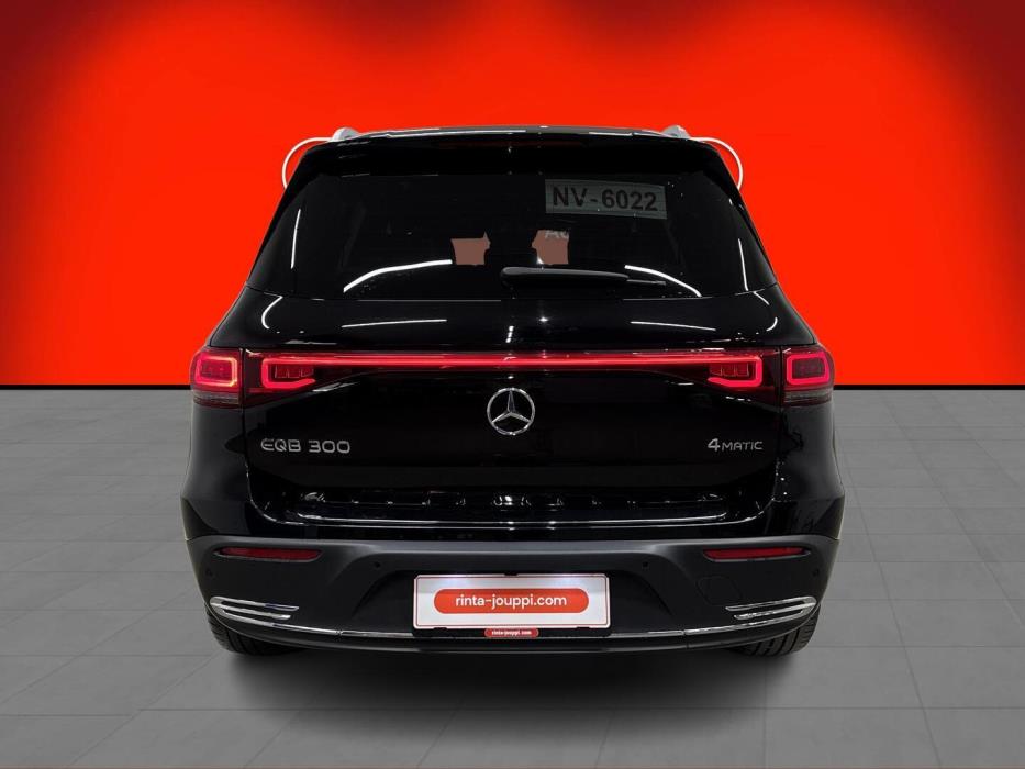 MERCEDES-BENZ EQB 2023