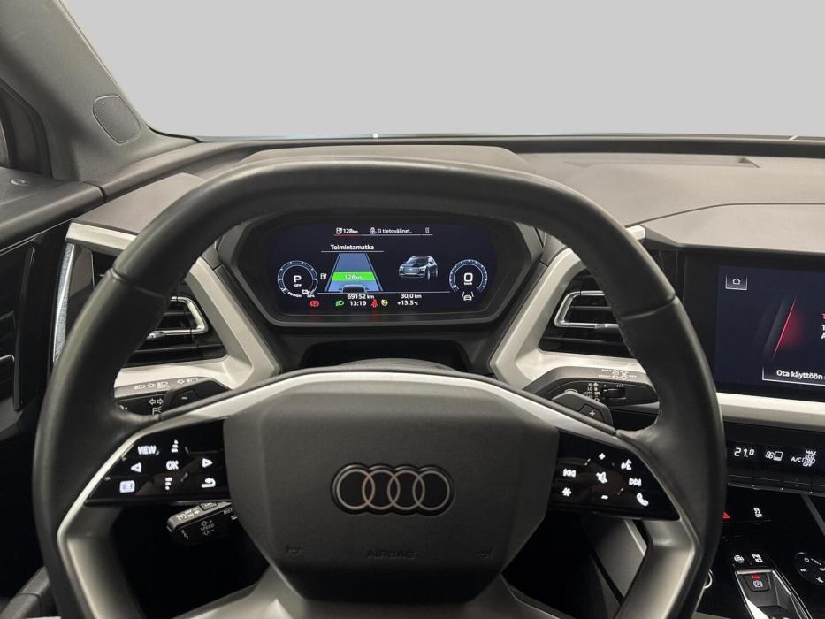 AUDI Q4 E-TRON 2022