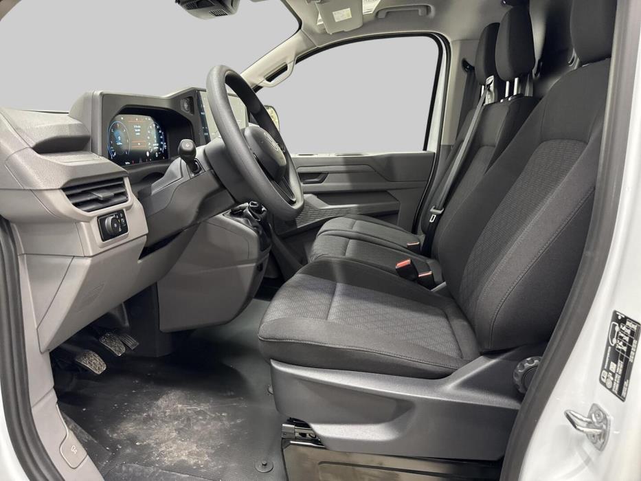 VOLKSWAGEN TRANSPORTER 2025