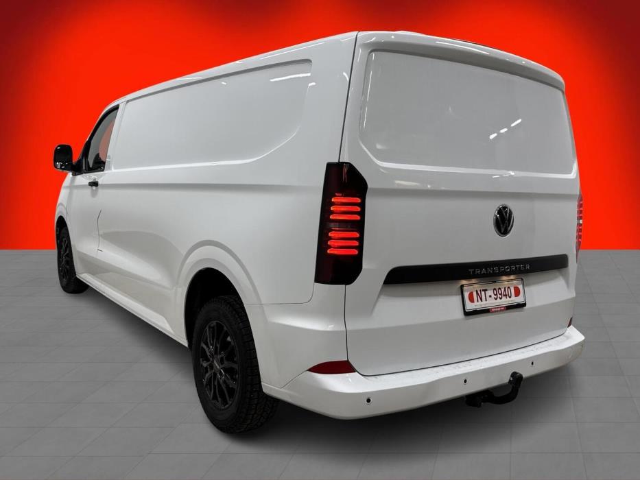 VOLKSWAGEN TRANSPORTER 2025