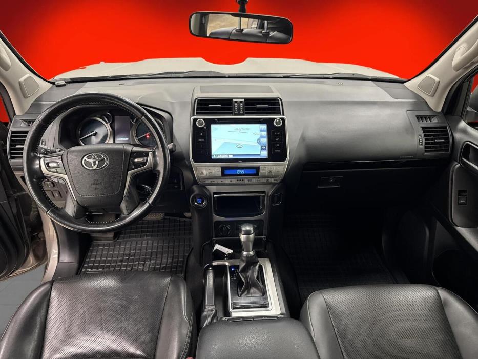 TOYOTA LAND CRUISER 2019